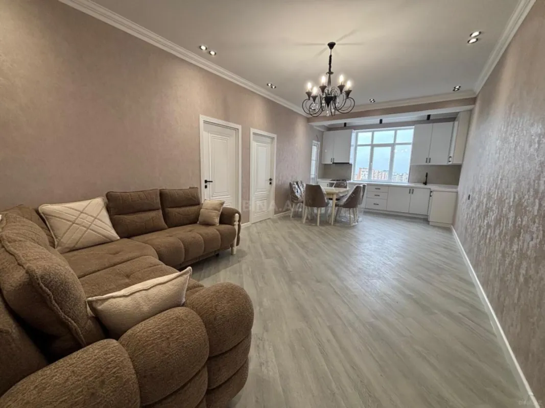 Kirayə verilir 3 otaqlı mənzil 100 m²