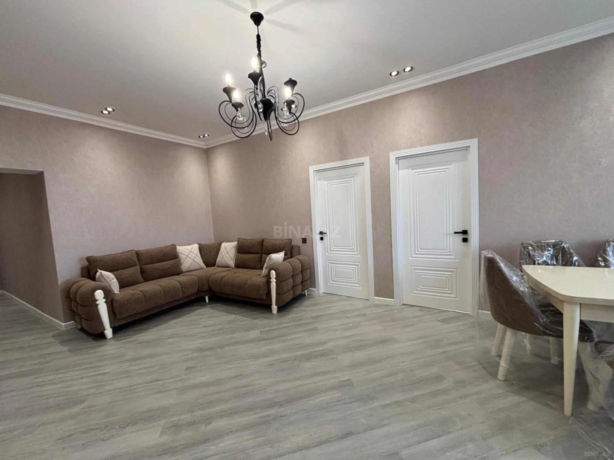 Kirayə verilir 3 otaqlı mənzil 100 m²