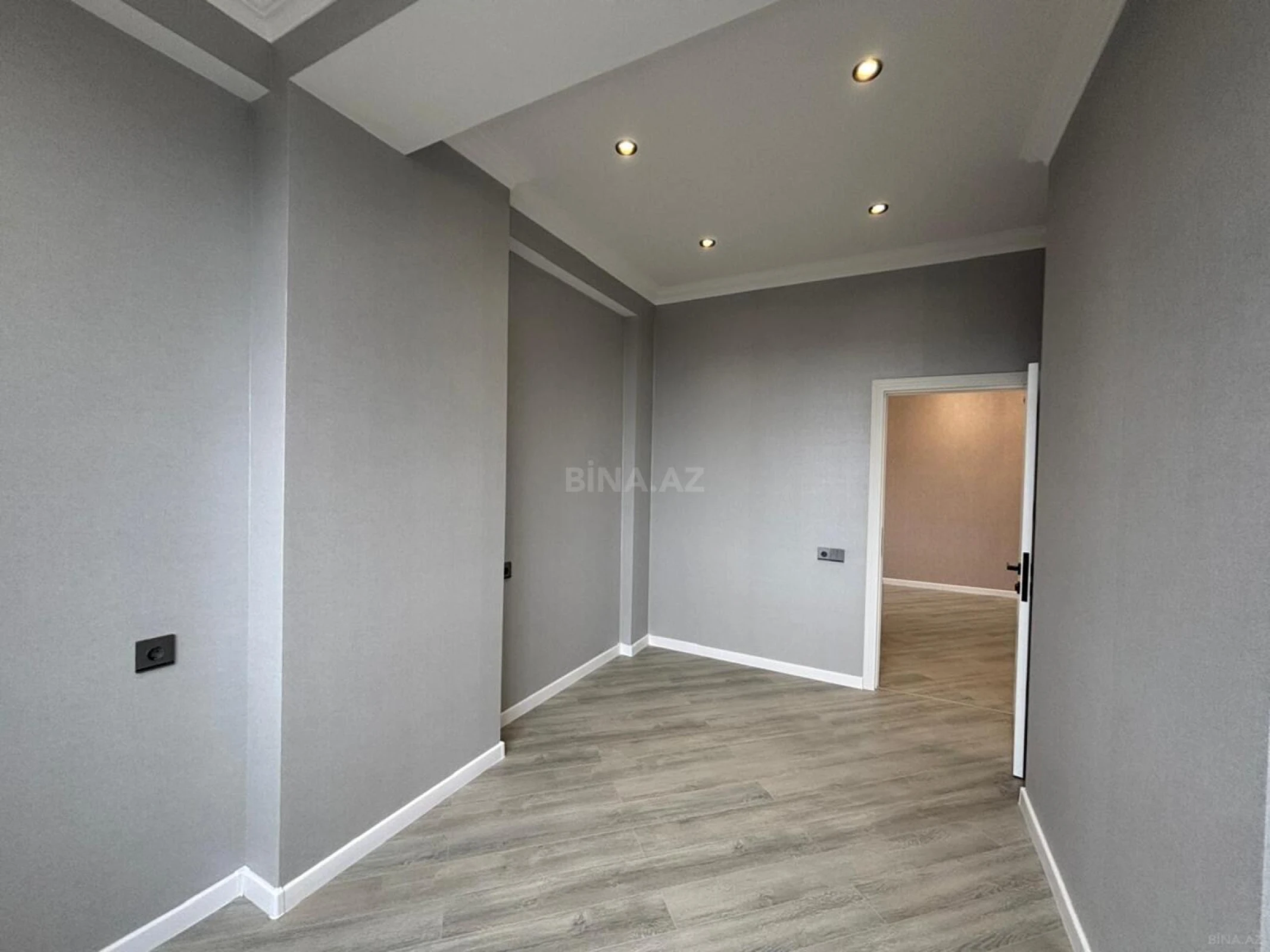 Kirayə verilir 3 otaqlı mənzil 100 m²