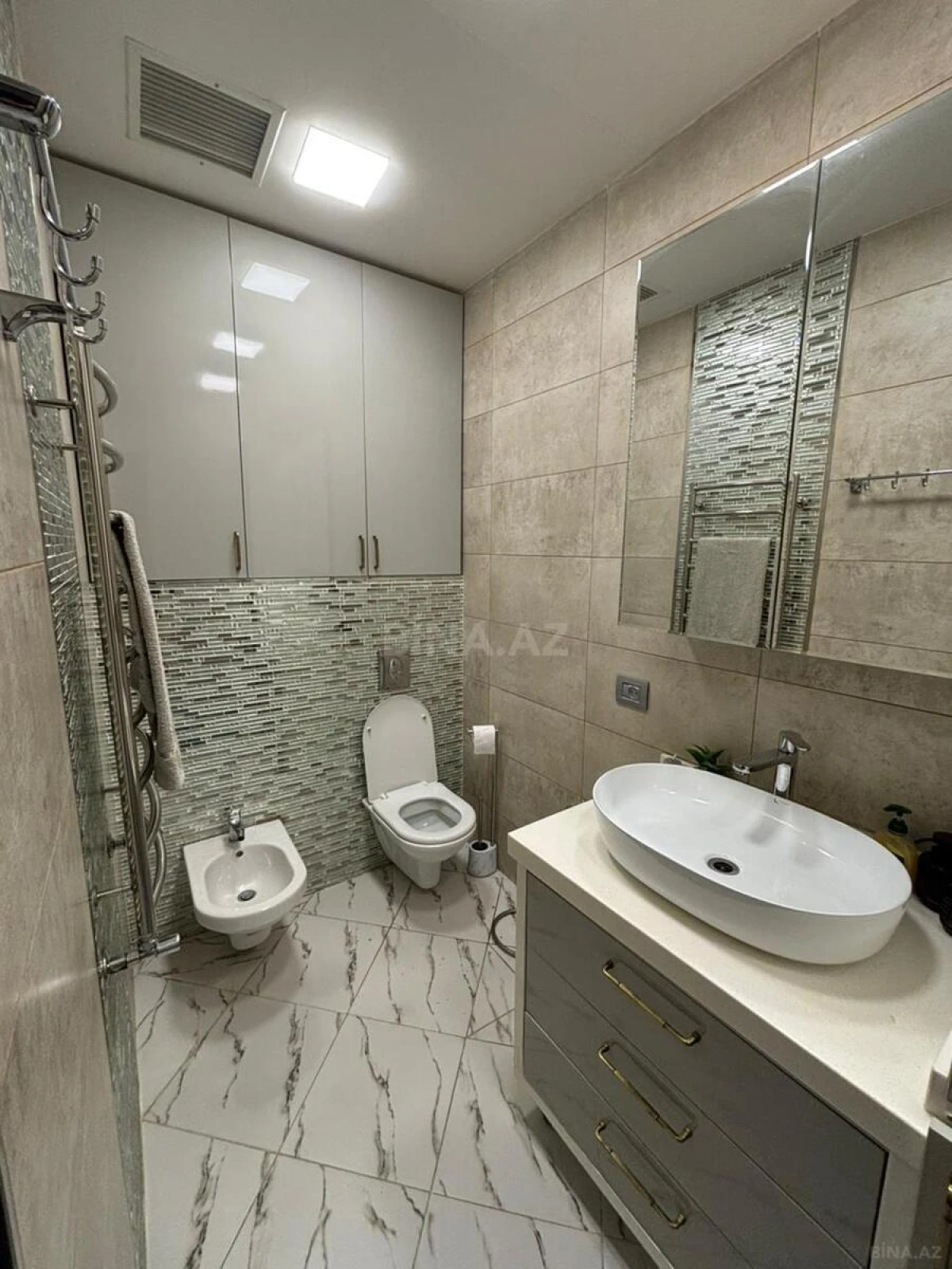 Kirayə verilir 2 otaqlı mənzil 110 m²