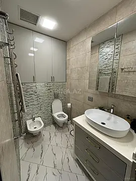 Kirayə verilir 2 otaqlı mənzil 110 m²