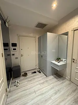 Kirayə verilir 2 otaqlı mənzil 110 m²