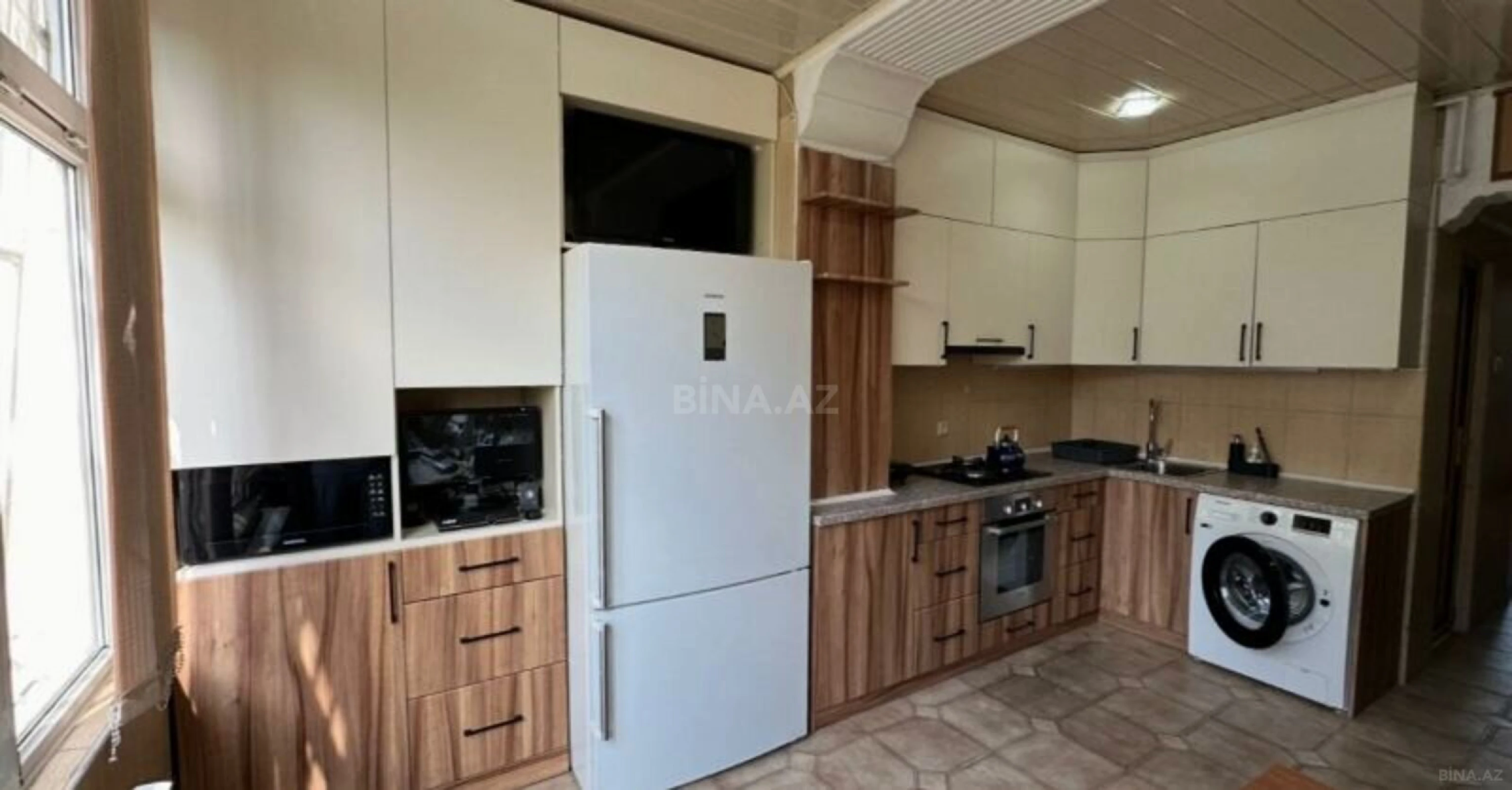 Kirayə verilir 2 otaqlı mənzil 65 m²