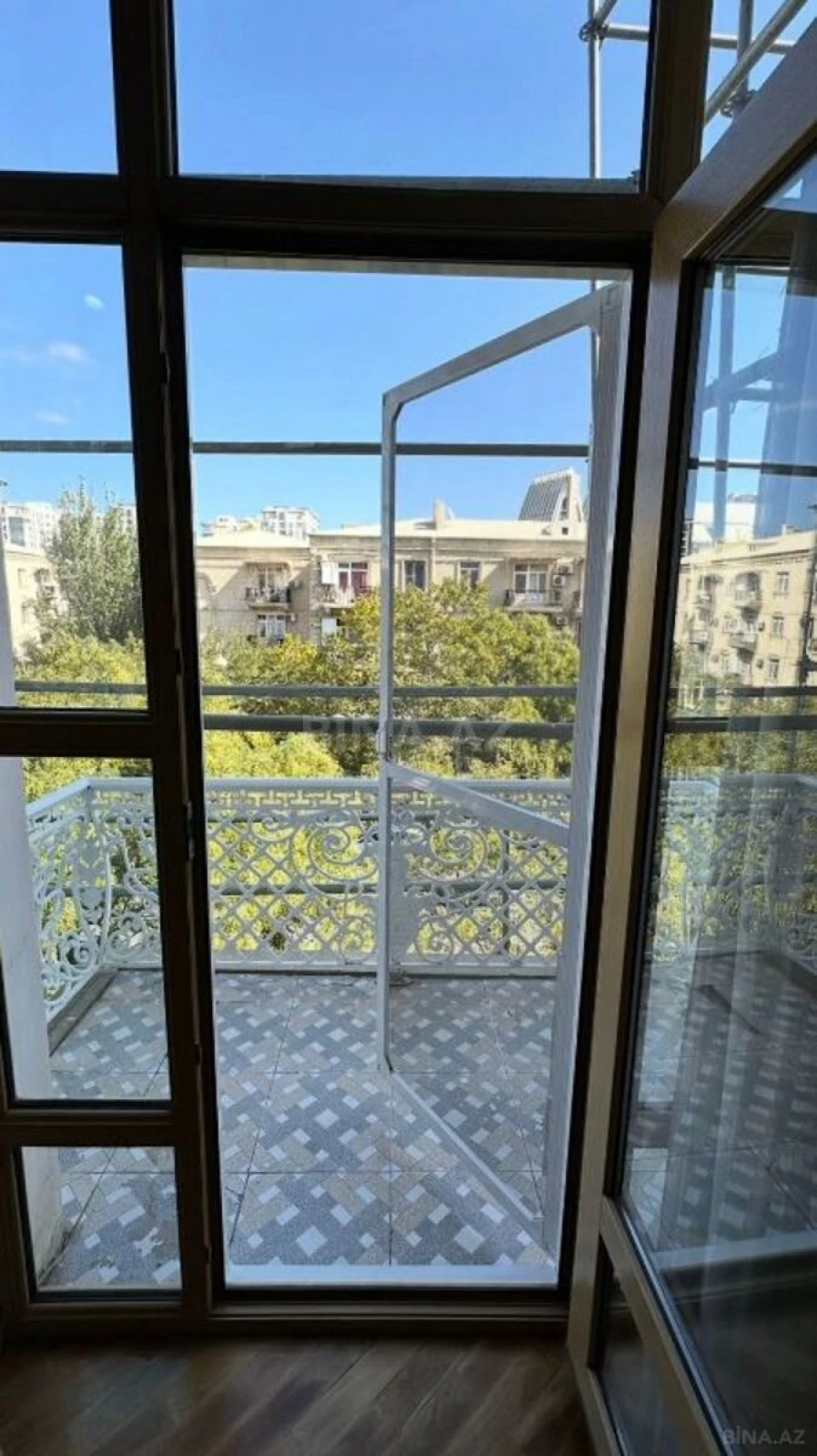 Kirayə verilir 2 otaqlı mənzil 65 m²