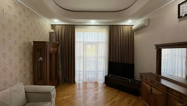 Kirayə verilir 2 otaqlı mənzil 65 m²
