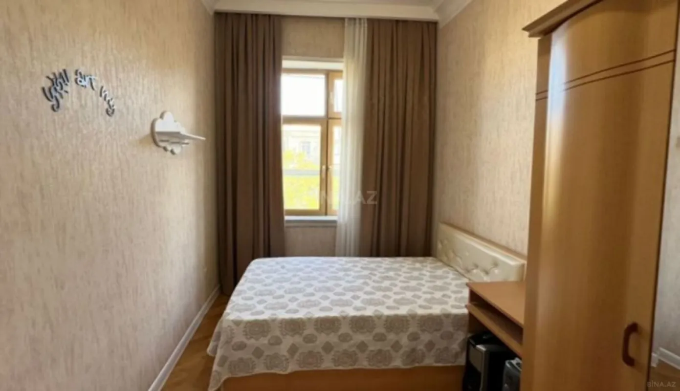 Kirayə verilir 2 otaqlı mənzil 65 m²