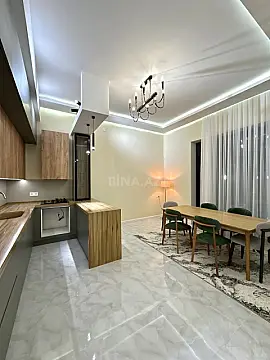 Satılır 4 otaqlı həyət evi 180 m²