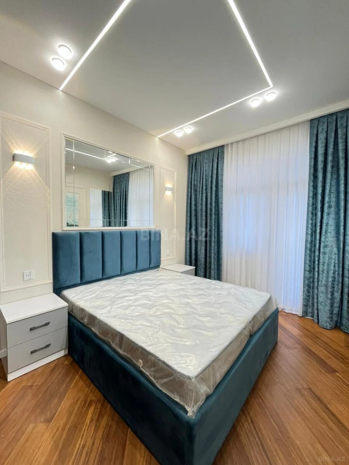 Satılır 2 otaqlı mənzil 70 m²