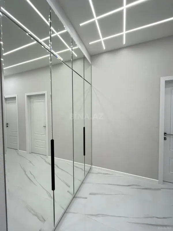 Satılır 2 otaqlı mənzil 70 m²