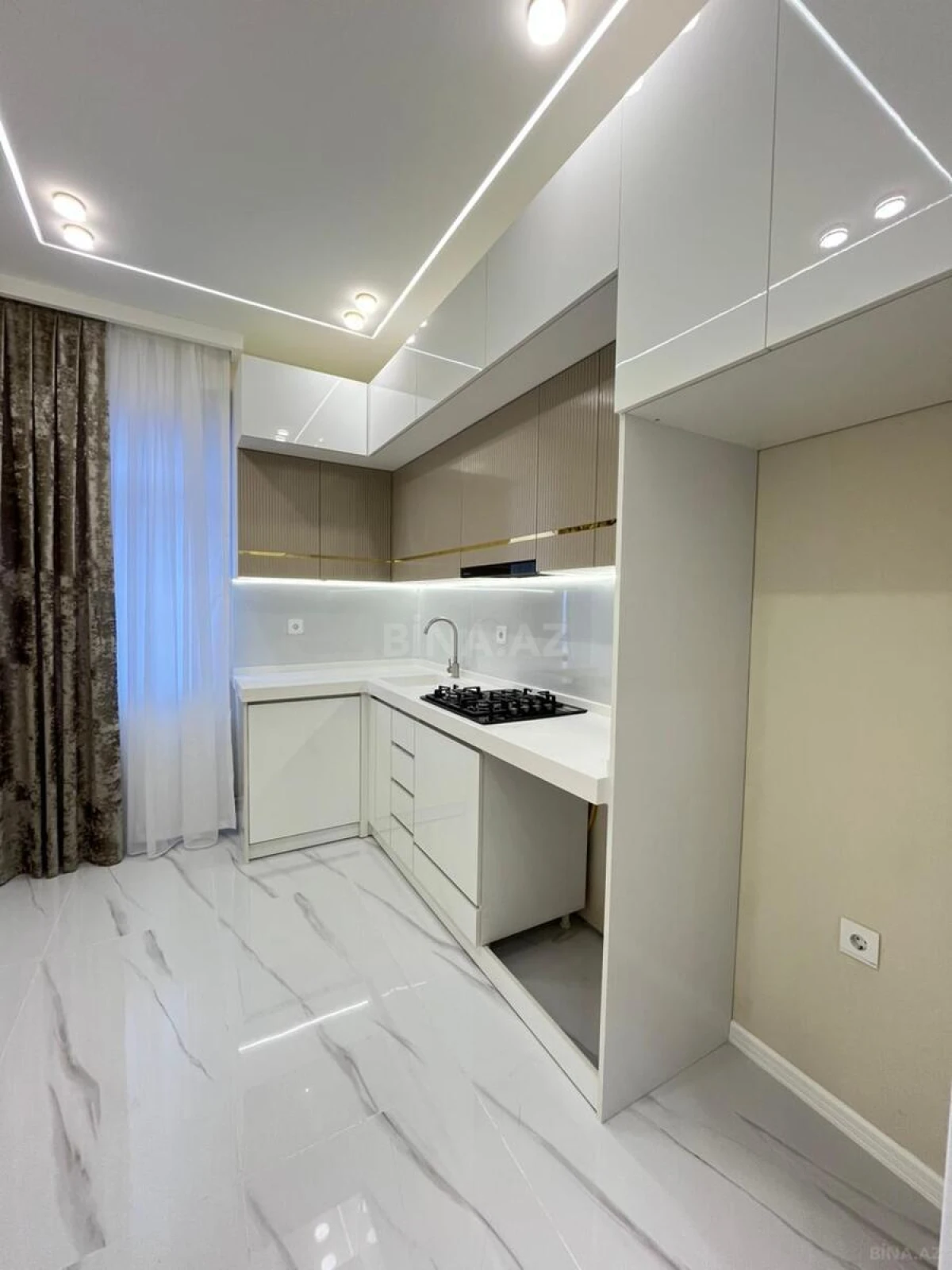 Satılır 2 otaqlı mənzil 70 m²