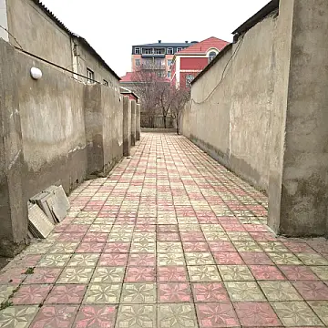 Satılır 5 otaqlı həyət evi 127 m²