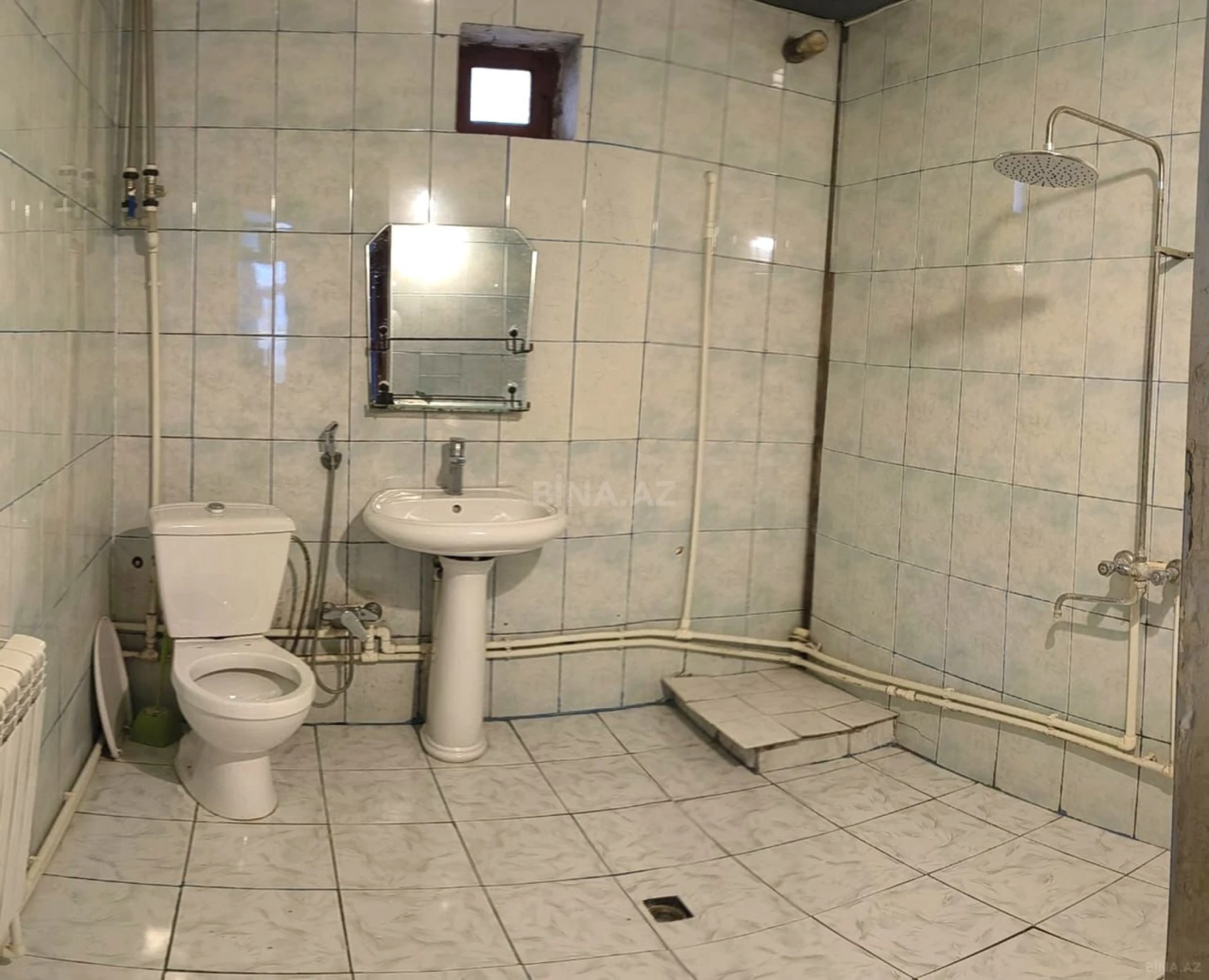 Satılır 5 otaqlı həyət evi 127 m²