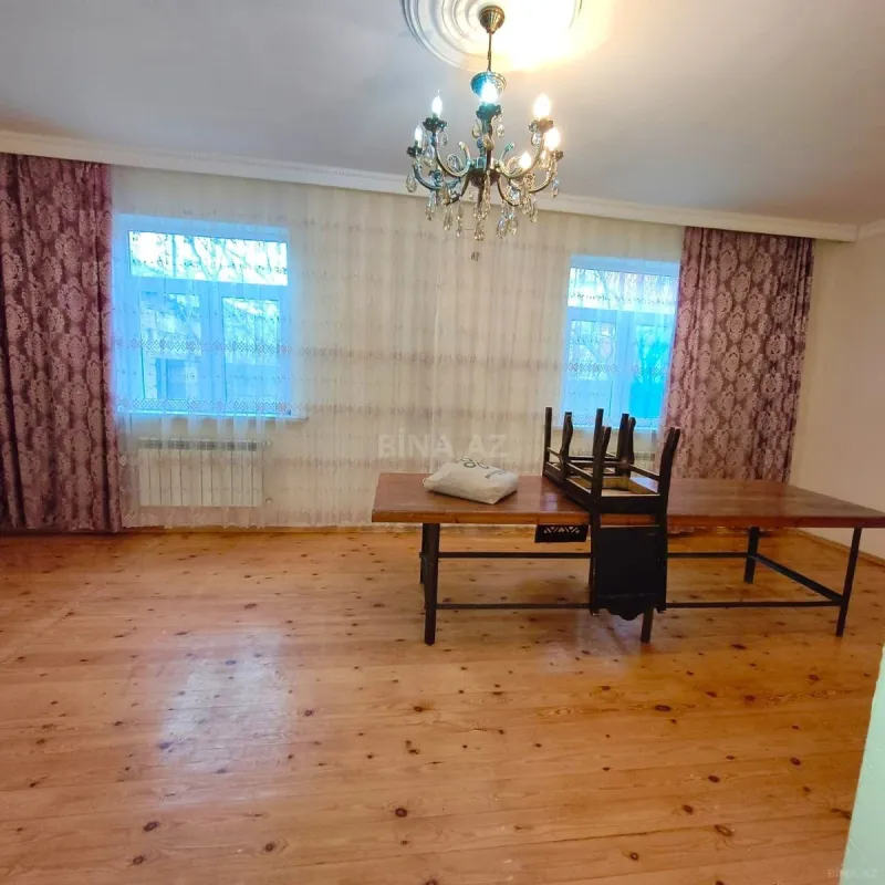 Satılır 5 otaqlı həyət evi 127 m²
