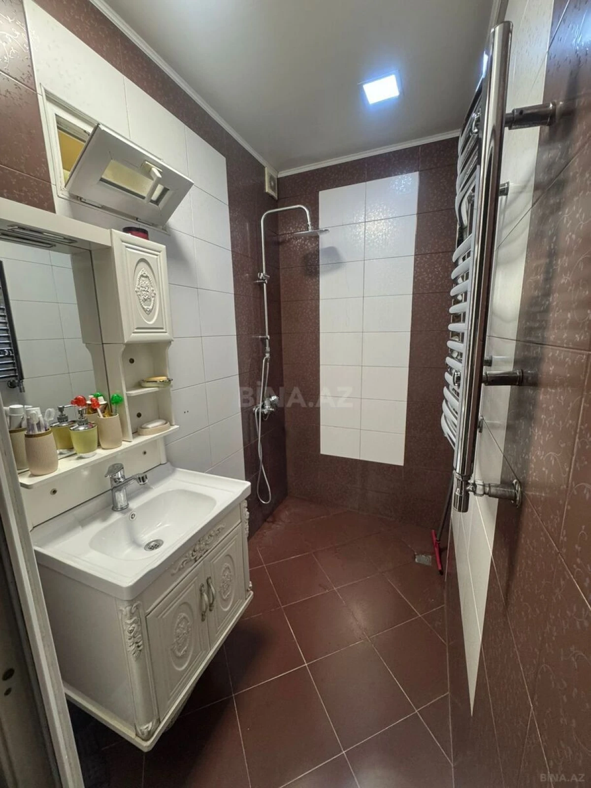 Satılır 4 otaqlı mənzil 112 m²
