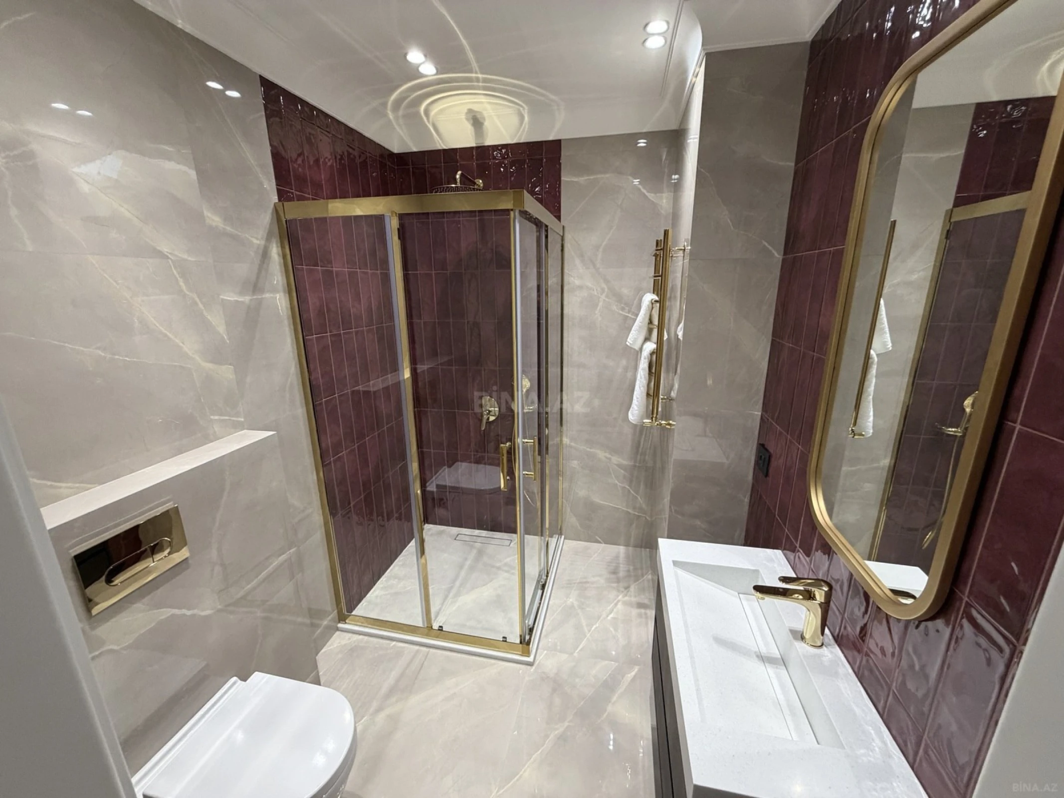 Satılır 3 otaqlı mənzil 123 m²