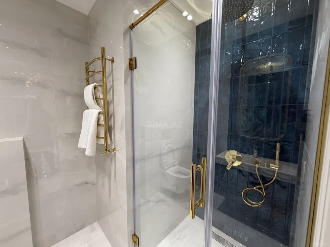 Satılır 3 otaqlı mənzil 123 m²