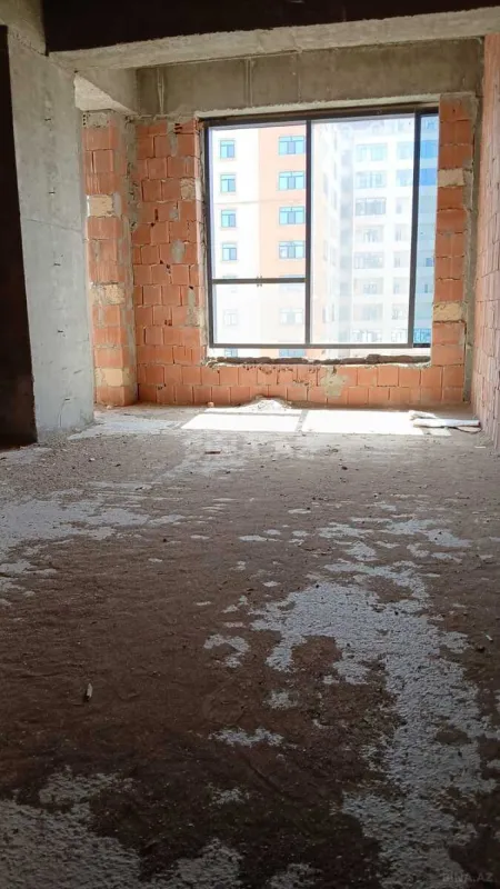 Satılır 3 otaqlı mənzil 150 m²