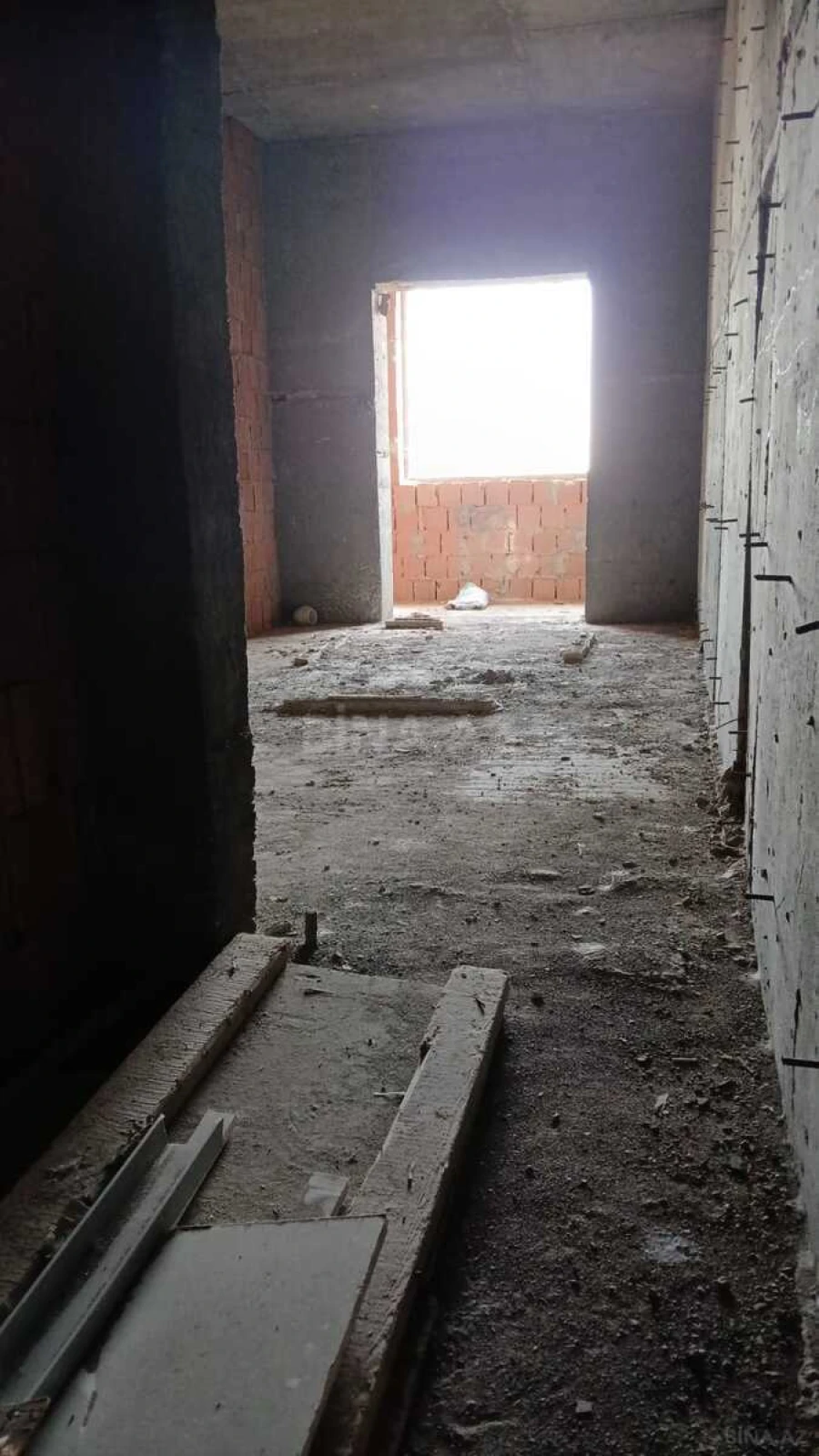 Satılır 3 otaqlı mənzil 150 m²