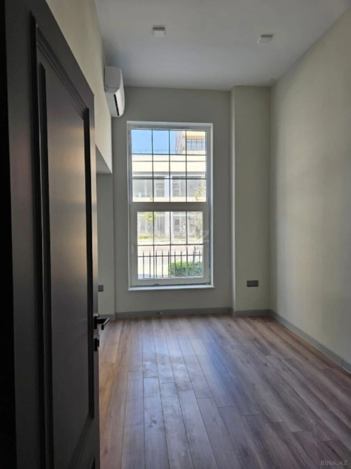 Kirayə verilir 4 otaqlı ofis 145 m²