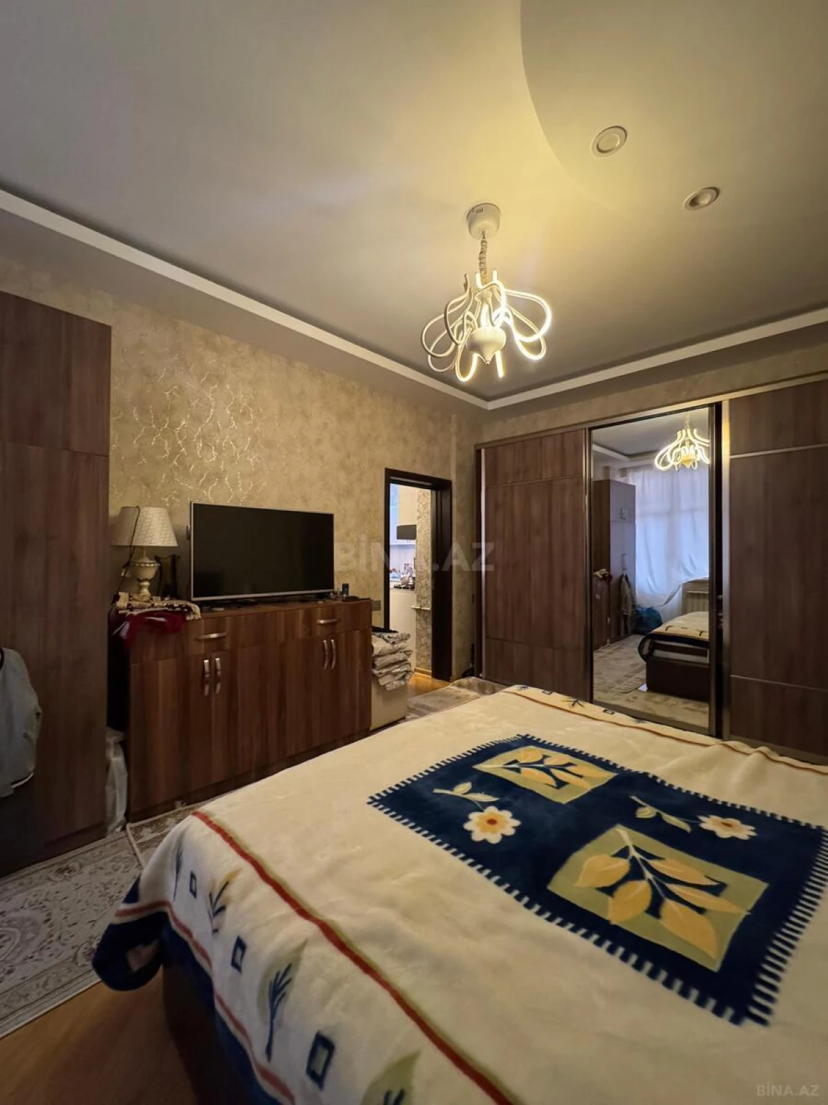 Satılır 3 otaqlı mənzil 93 m²