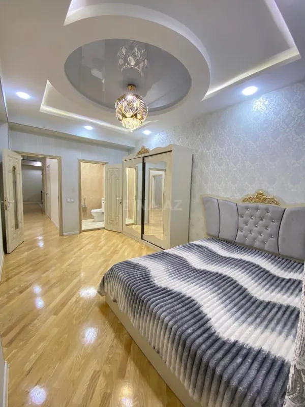 Kirayə verilir 3 otaqlı mənzil 156 m²