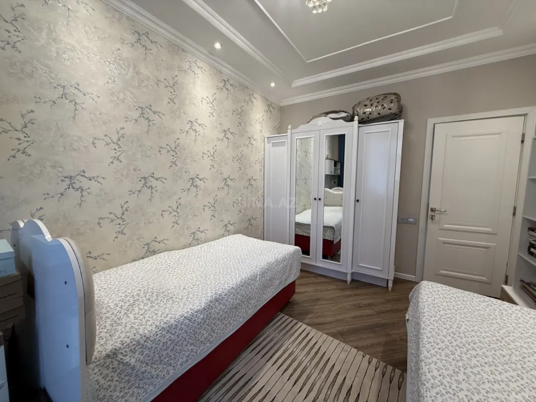 Satılır 3 otaqlı mənzil 95 m²