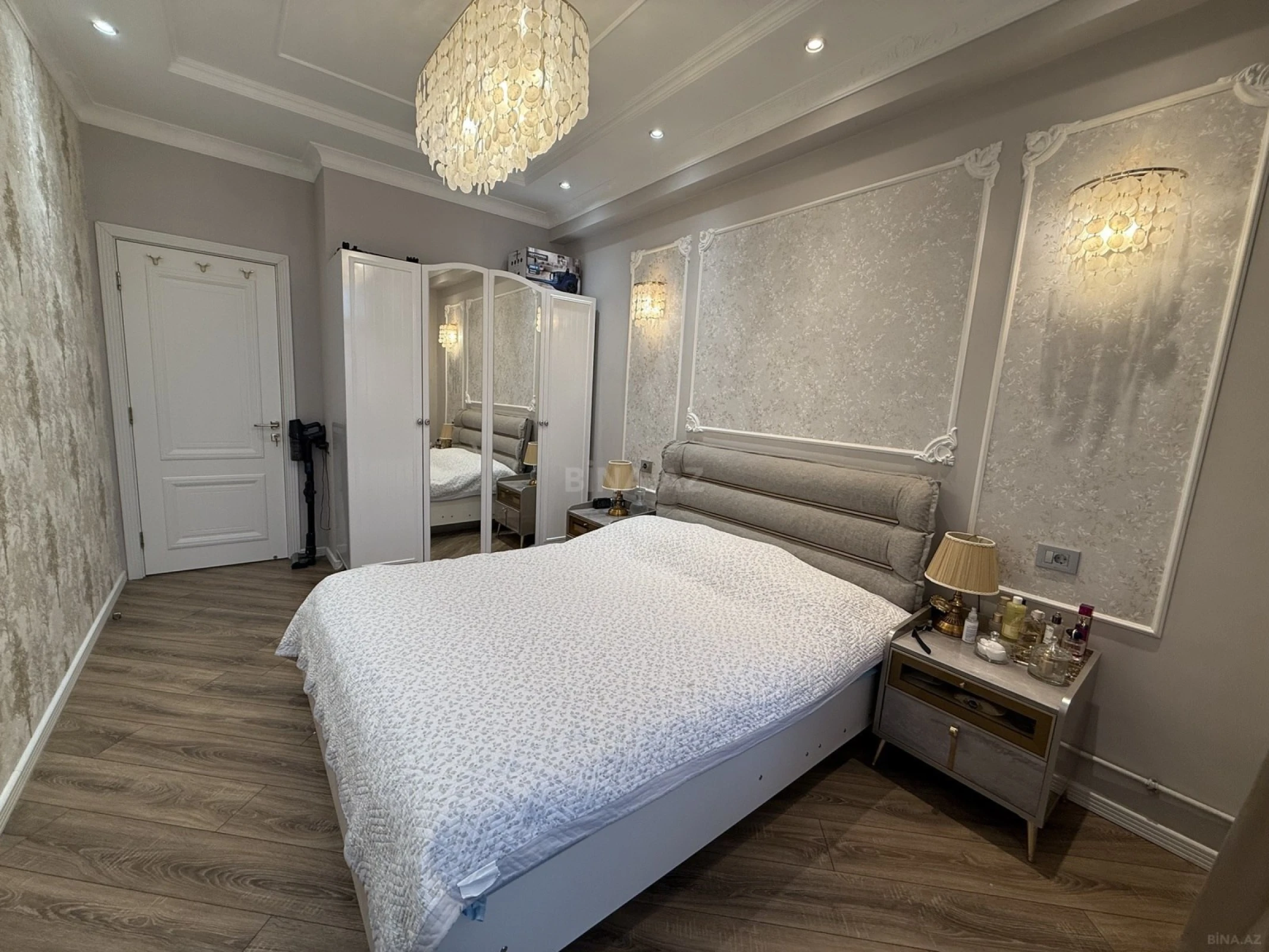 Satılır 3 otaqlı mənzil 95 m²