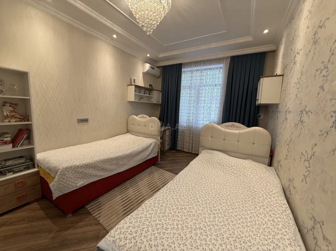 Satılır 3 otaqlı mənzil 95 m²