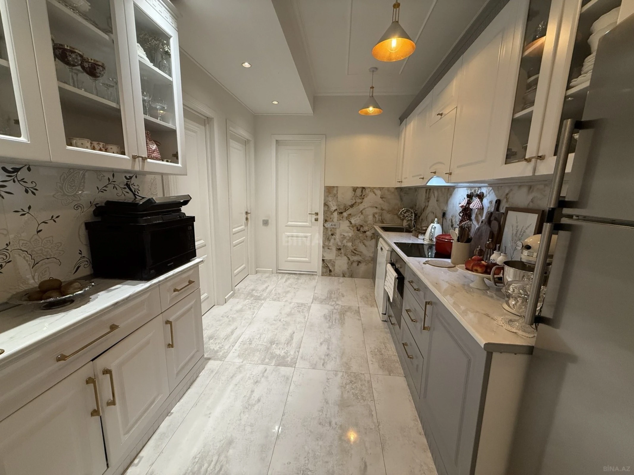 Satılır 3 otaqlı mənzil 95 m²