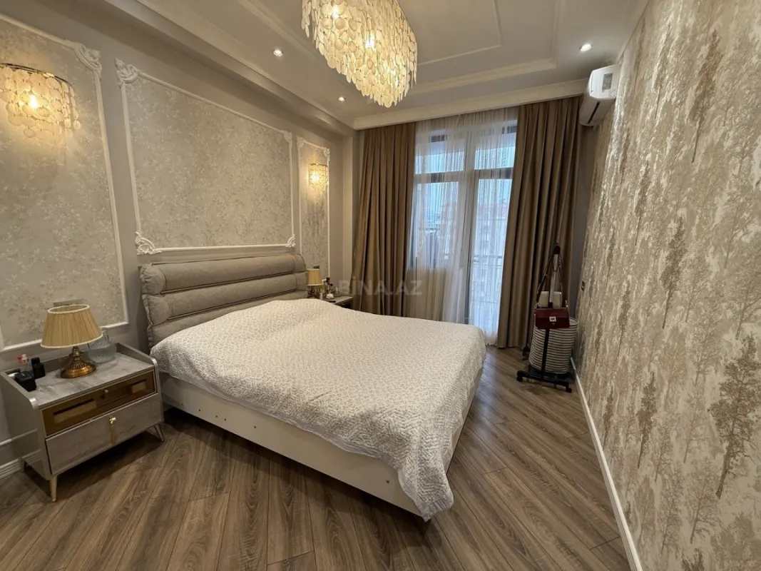 Satılır 3 otaqlı mənzil 95 m²