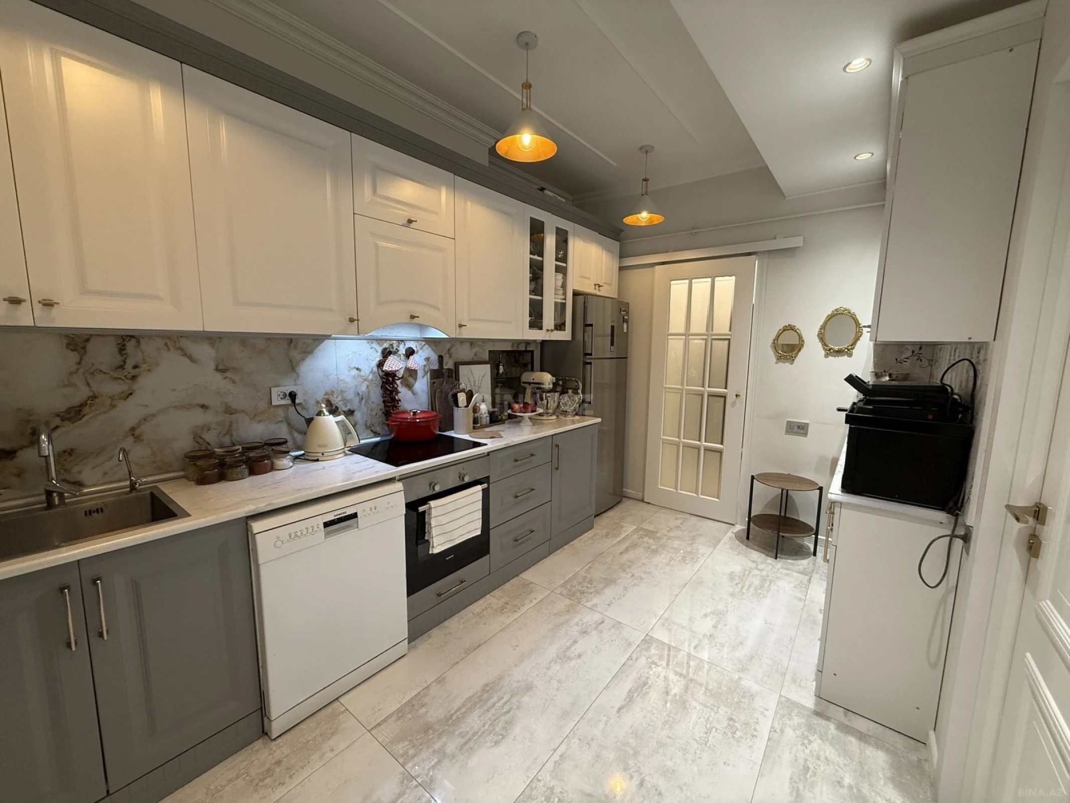 Satılır 3 otaqlı mənzil 95 m²