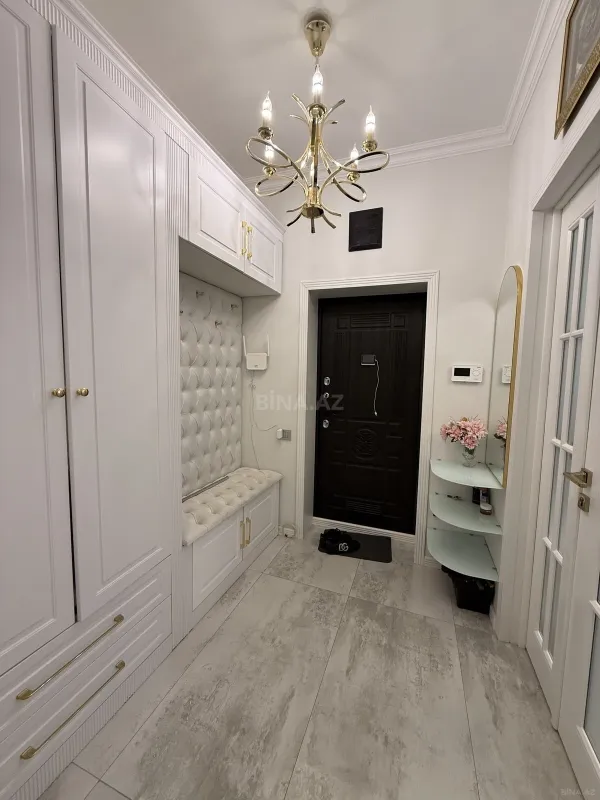 Satılır 3 otaqlı mənzil 95 m²