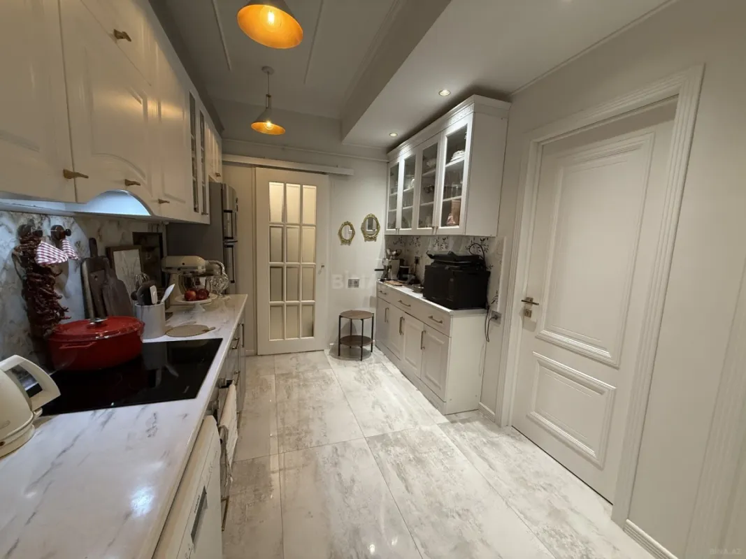 Satılır 3 otaqlı mənzil 95 m²