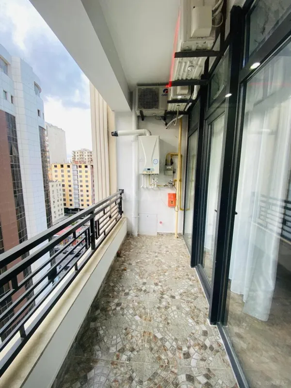 Satılır 2 otaqlı mənzil 100 m²