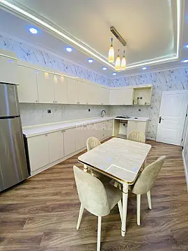 Satılır 2 otaqlı mənzil 100 m²