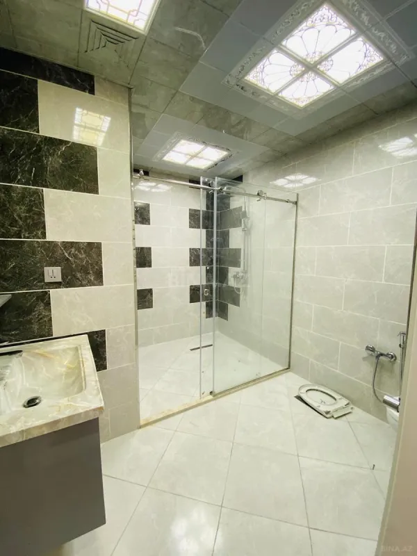 Satılır 2 otaqlı mənzil 100 m²