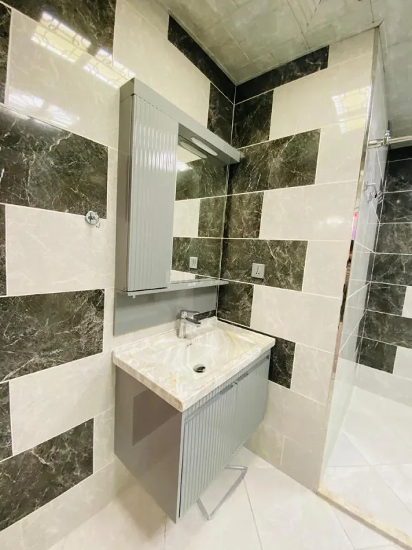 Satılır 2 otaqlı mənzil 100 m²