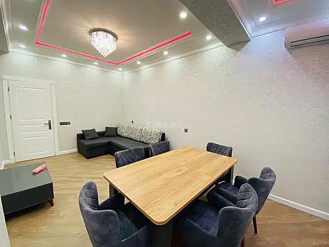 Satılır 2 otaqlı mənzil 100 m²