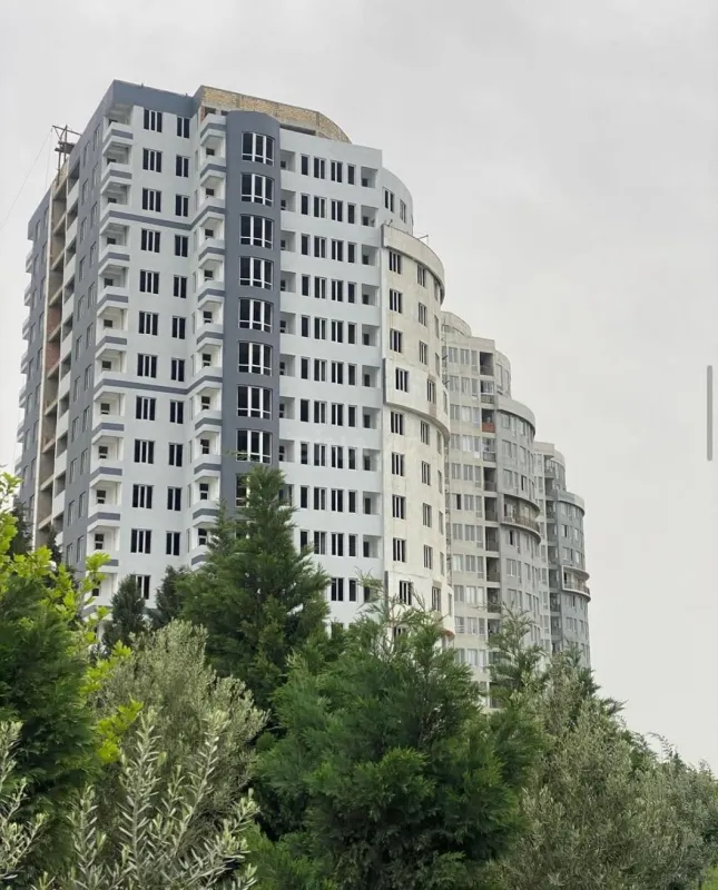 Satılır 2 otaqlı mənzil 55.5 m²