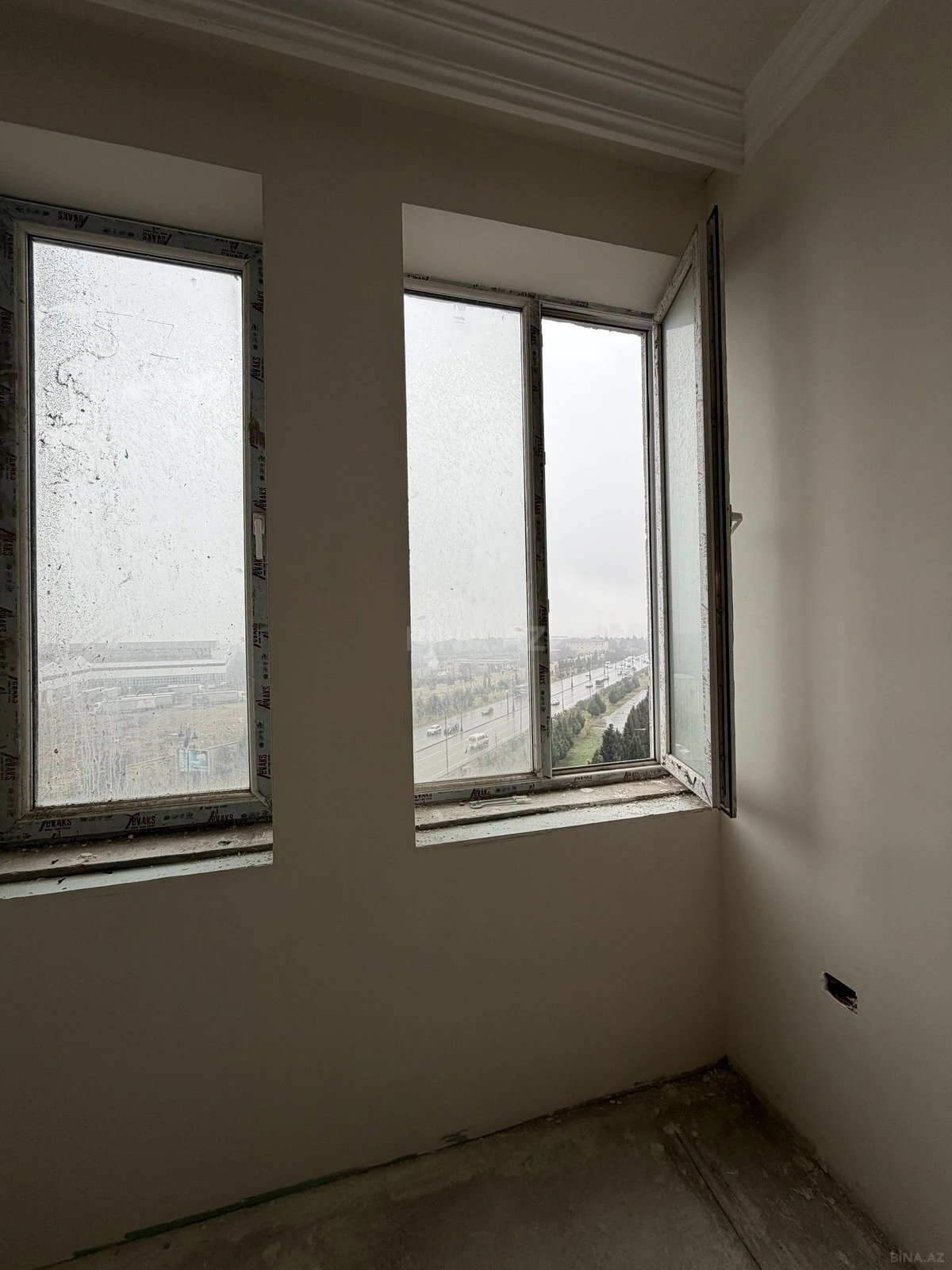 Satılır 2 otaqlı mənzil 55.5 m²