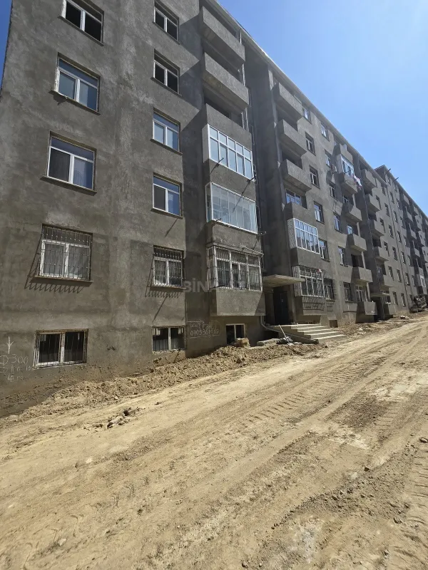 Satılır 2 otaqlı mənzil 72.3 m²