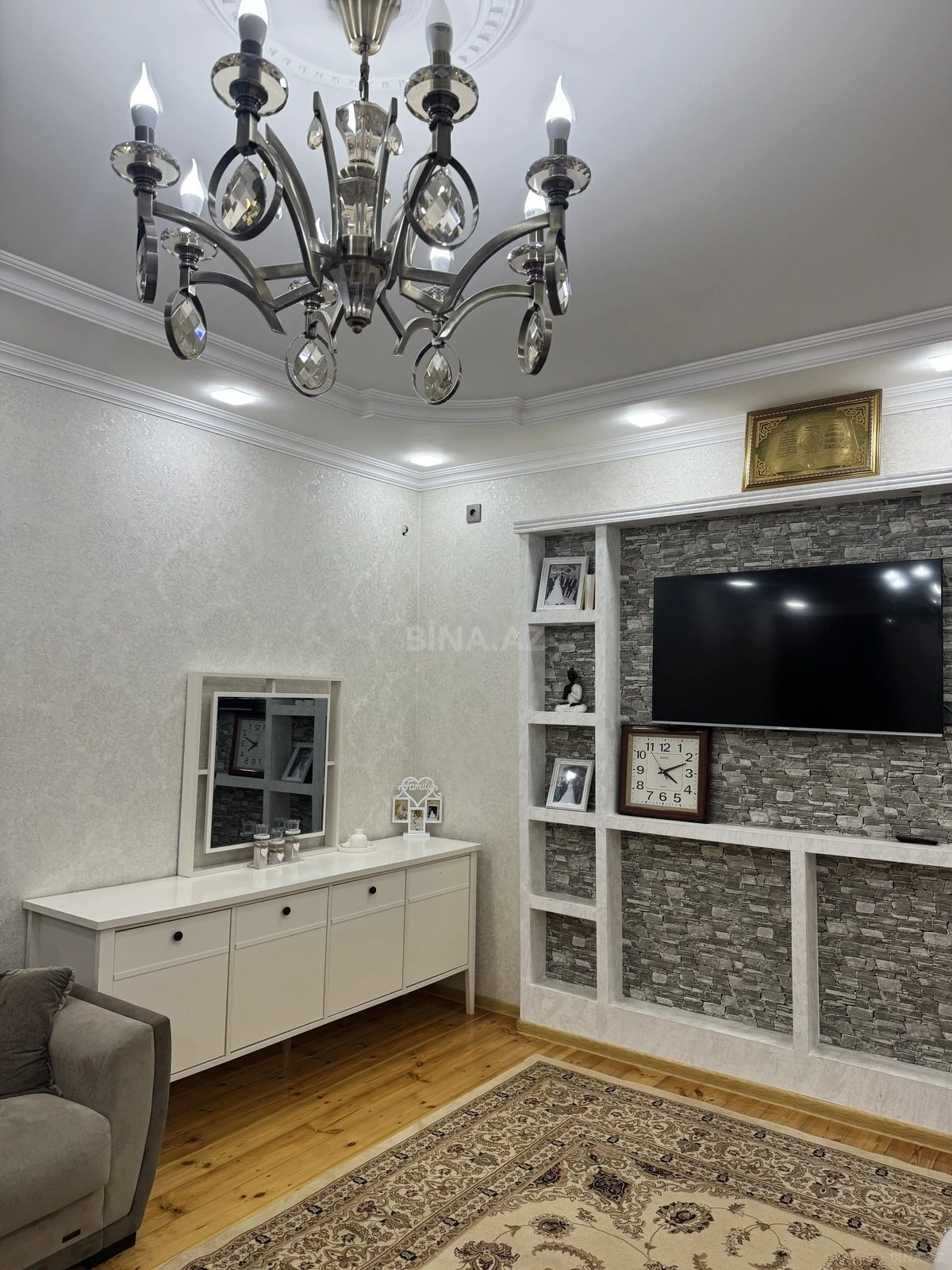 Satılır 6 otaqlı həyət evi 220 m²