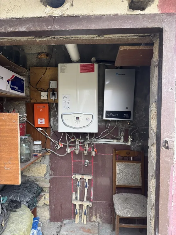 Satılır 6 otaqlı həyət evi 220 m²