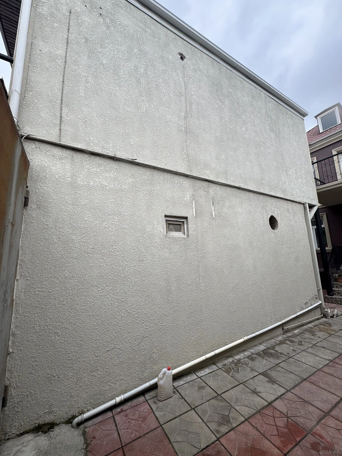 Satılır 6 otaqlı həyət evi 220 m²