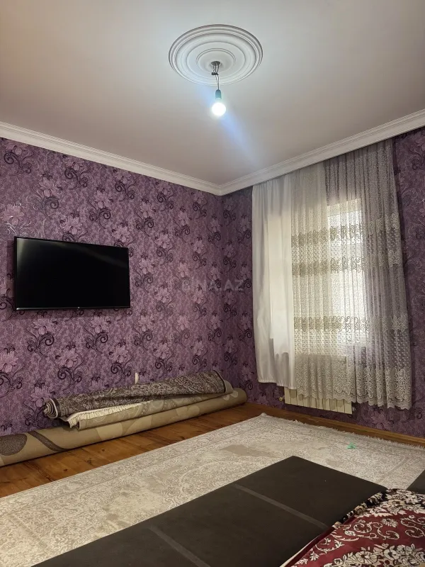 Satılır 6 otaqlı həyət evi 220 m²