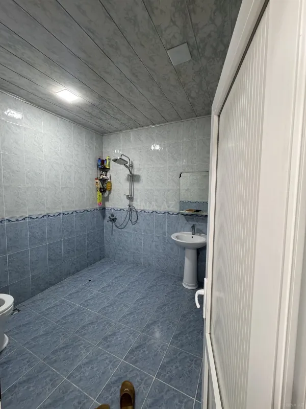 Satılır 6 otaqlı həyət evi 220 m²