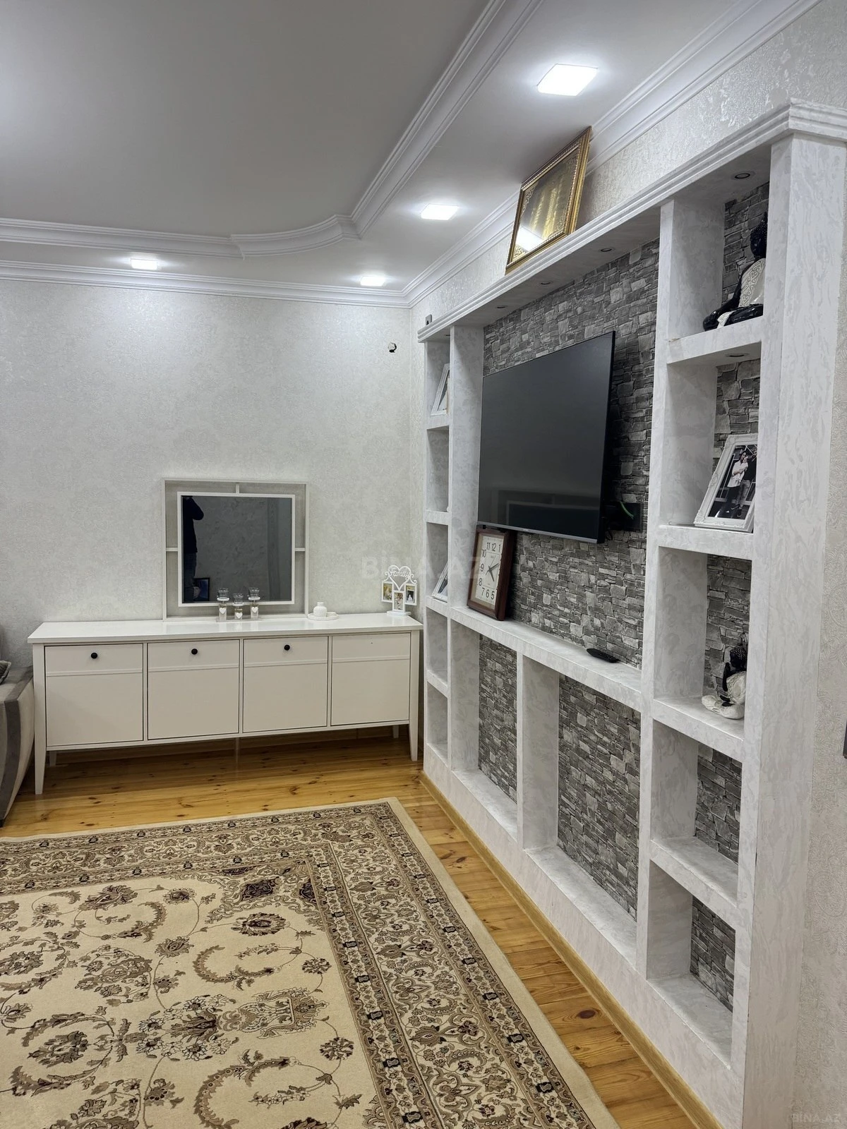 Satılır 6 otaqlı həyət evi 220 m²