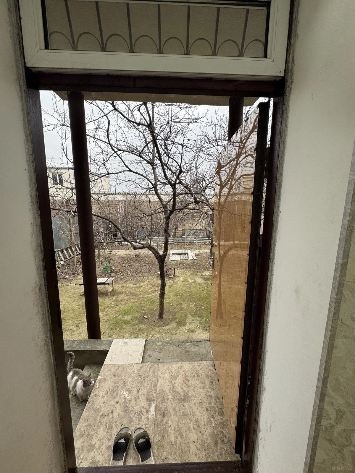 Satılır 6 otaqlı həyət evi 220 m²