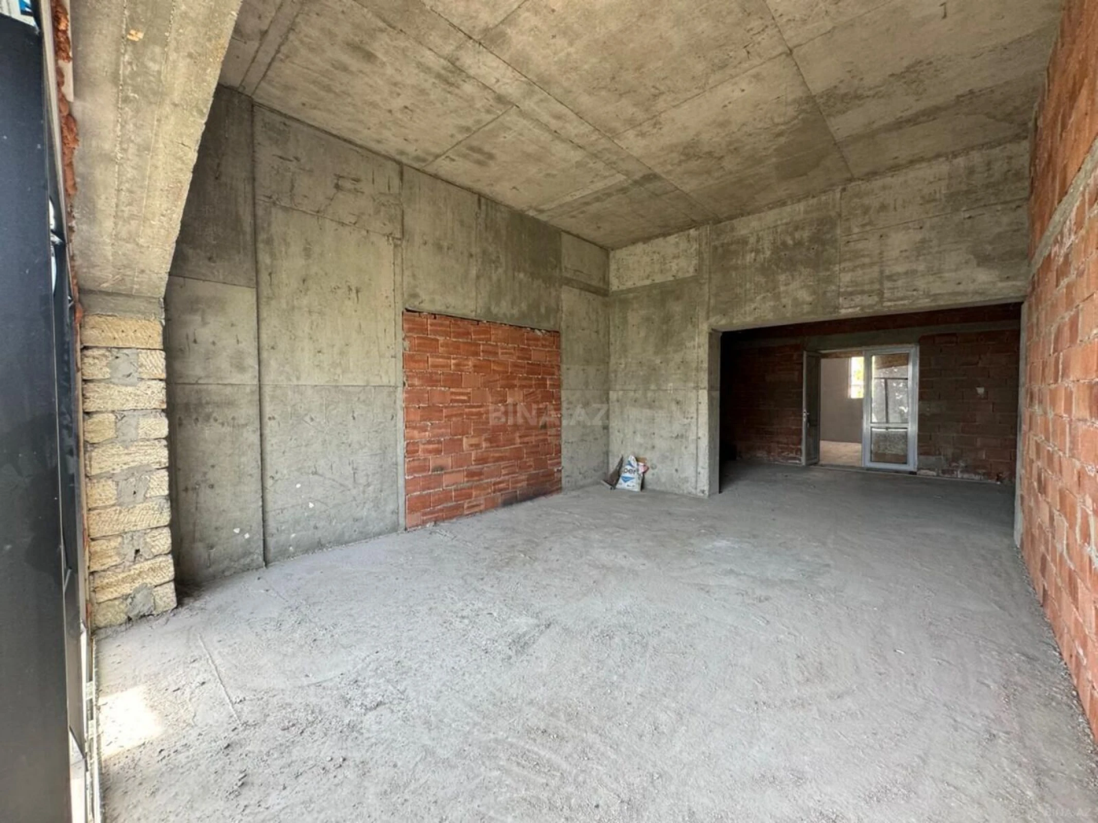 Kirayə verilir 2 otaqlı ofis 57 m²