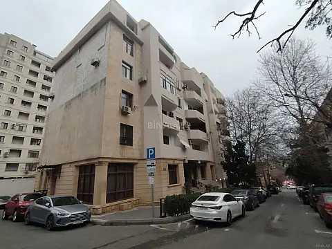 Satılır 4 otaqlı mənzil 125 m² — Bakı 4 otaq 125.00 m²